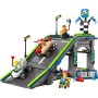 LEGO City Sin Límites: Rampa de Aceleración para Coches de Carreras de Juguete con 4 Minifiguras, 2 Autos Locos de Perrito
