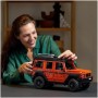 LEGO Technic Mercedes-Benz G 500 Professional Line Kit de Construcción, Maqueta de Coche Clase G para Adultos, Regalo para