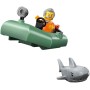 LEGO City Persecución en Barco de Policía - Juego Policial con 2 Barcos de Juguete, 3 Minifiguras y Figura de Tiburón - Regalo