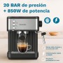 Grunkel Cafetera Espresso de 20 Bares, 850W, Panel Táctil/analogico con vaporizador orientable y brazo doble salida Depósito