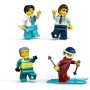 LEGO City Ambulancia Aérea de Emergencia - Juego Médico con Avión Sanitario de Juguete - 4 Minifiguras inc. Médica y Piloto -
