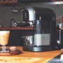 Cecotec Cafetera Semiautomática Power Instant-ccino 20 Chic Serie Bianca. 1470 W, Para Café molido y en cápsulas, 20 Bares,