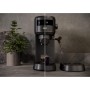 AEG Cafetera Espresso Compacta EC6-1-6ST, 15 Bares, Café Molido y Monodosis, Pantalla Táctil, Espumador de Leche, Depósito 1L,