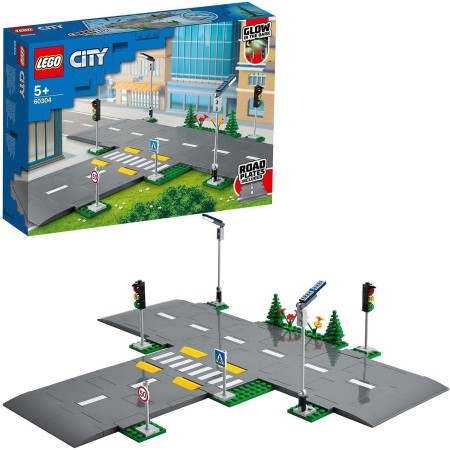 LEGO 60304 City Bases de Carretera, Juguetes para Niños de 5 Años o Más, Set de Accesorios con Semáforos, Señales y Luces
