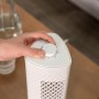 Russell Hobbs Miniventilador de torre portátil, 33,02 cm, ligero, 3 velocidades, oscilación de 75°, flujo de aire potente,