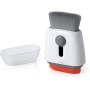 OXO Good Grips Cepillo Sweep & Swipe para limpiar el teclado del ordenador, color blanco