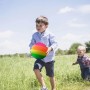 LETTERASHQP Bouncy - Juego de 2 pelotas de fútbol para niños, diseño de arco iris, pelota de goma para niños, softbol, fútbol,