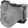 Nitze A6700 Cage, Jaula para Sony Alpha 6700 Cámara con Abrazadera para Cold Shoe Incorporado, NATO Rail y Placa de Liberación
