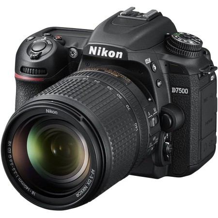 Nikkon D7500 - Cámara réflex digital de 20.9 Mp (pantalla LCD 3.2", 4K/UHD, SnapBridge, Bluetooth, Wifi) color negro - kit con