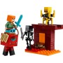 LEGO Minecraft La Batalla de Lava del Inframundo Juguete de Construcción con Figura de Álex con Armas y Espada y Más Personajes,