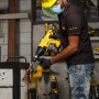 DEWALT DCH133NT-XJ - Martillo Electroneumático sin Escobillas XR 18V SDS-Plus, Impacto de 2,6J, Velocidad de 0-1550 rpm, Sin