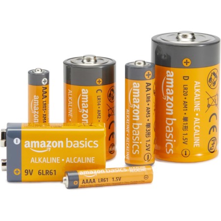 Amazon Basics - Paquete de 12 pilas alcalinas AAA de alto rendimiento, 1,5 voltios, vida útil de 10 años