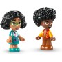 LEGO | Disney Mini Casa de Encanto de la Familia Madrigal de Juguete, Maqueta con 2 Micro Muñecos de Mirabel y Antonio, Figura