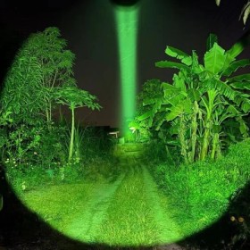 Convoy C8 Plus KP CSLNM1.F1 Luz verde Linterna Led de alta potencia 18