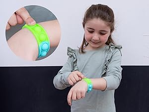 Pack de 30 pulseras y llaveros ideales para apretar y juguete antiestres niños