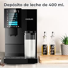 Cafetera superautomática compacta con 19 bares, tanque de leche y sistema Thermoblock.