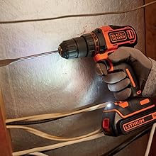 taladro black+decker con LED