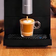Cafetera superautomática compacta con 19 bares y sistema Thermoblock.