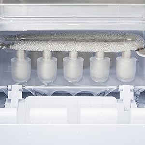 maquina de hacer hielo, maquina de hielo, cubos de hielo