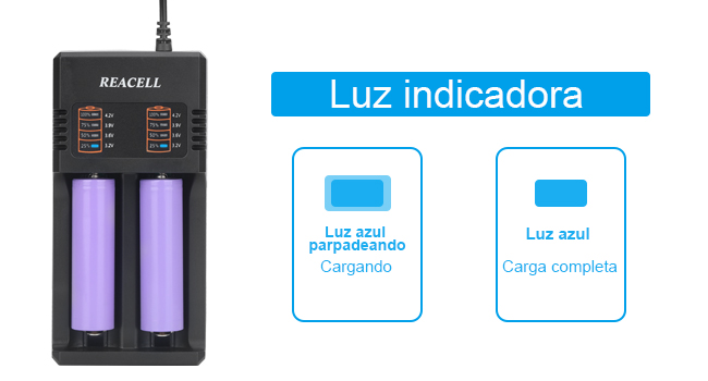 Reacell con dos ranuras de batería moradas e indicador LED que muestra el estado de carga con luces azules para indicar el progreso de la carga