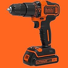 Un primer plano de un taladro BLACK+DECKER