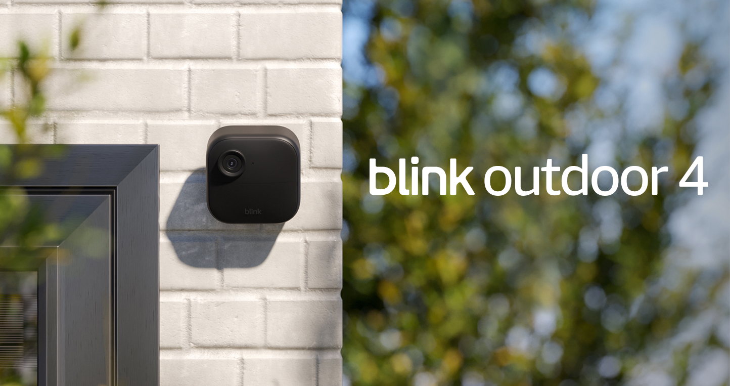 Cámara Blink instalada en el exterior de un edificio