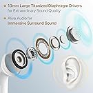 El texto dice «Controladores de diafragma titanizado de 13 mm para una calidad de sonido extraordinaria» y «Audio vivo para un sonido envolvente inmersivo». Diagrama con vista ampliada de los componentes de los auriculares.