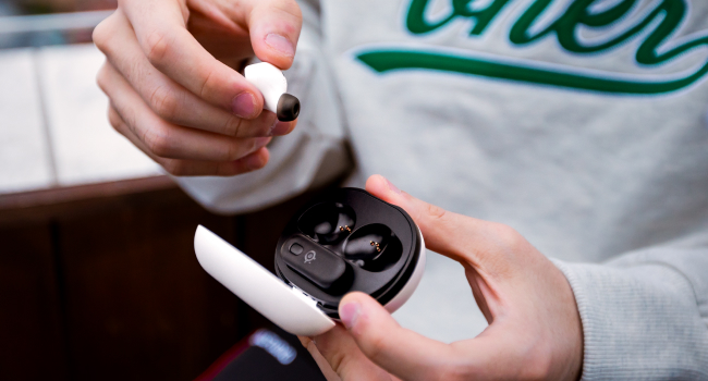 gamebuds white 7-1d