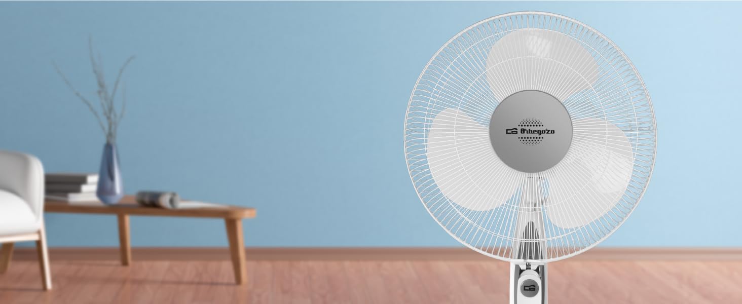 Ventilador Orbegozo SF 0147 en un salón